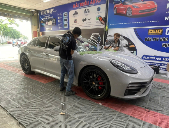 Xử lý Xóa Xước Kính: Khôi Phục Tầm Nhìn, Nâng Tầm Đẳng Cấp